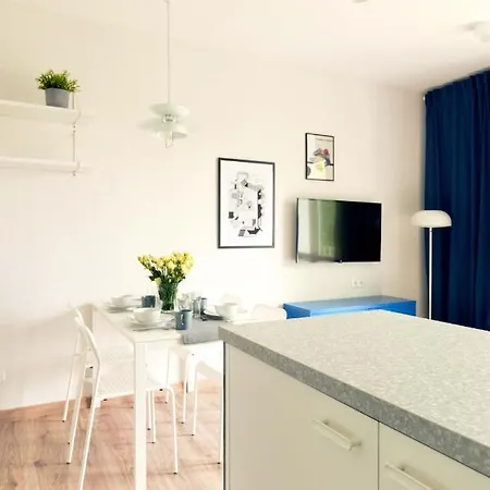 Kamienna Gora Apartment